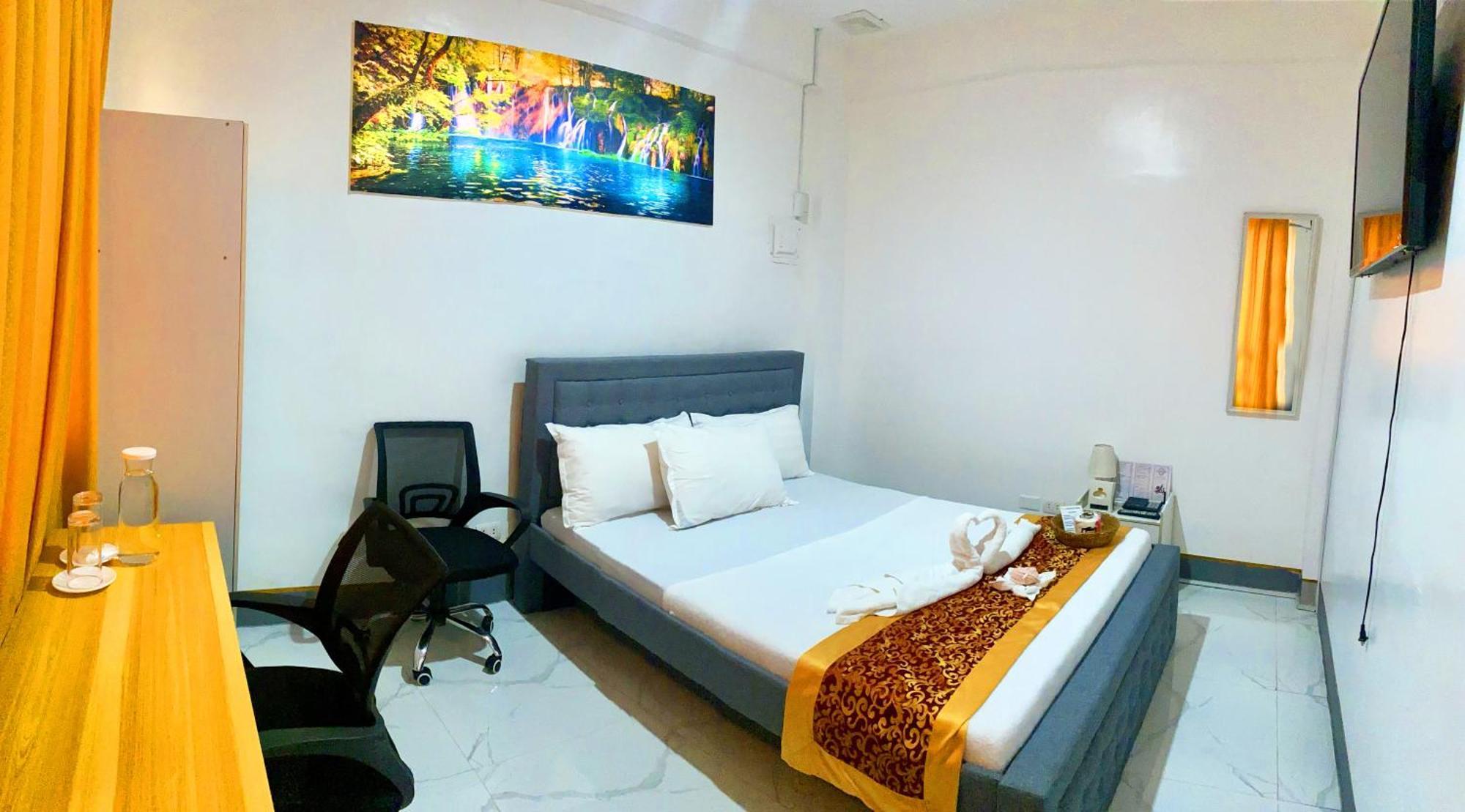 Legends Hotel & Restaurant - Lemery And Taal Bagian luar foto